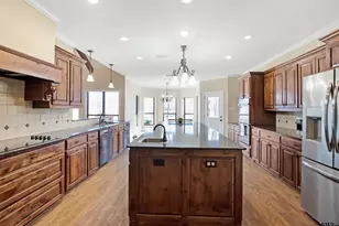 1687 W Point Rd, Kilgore, TX 75662 - Photo 9