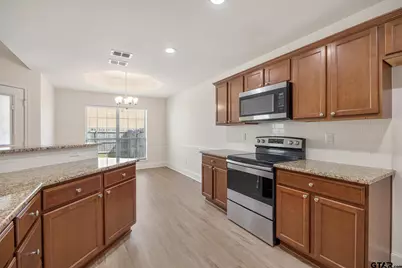 815 E Grande R-103, Tyler, TX 75703 - Photo 11