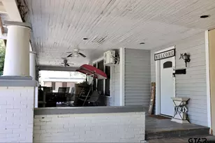 623 Brown St, Jacksonville, TX 75766 - Photo 3