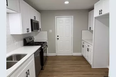 703 E Hillsboro St, Tyler, TX 75702 - Photo 11