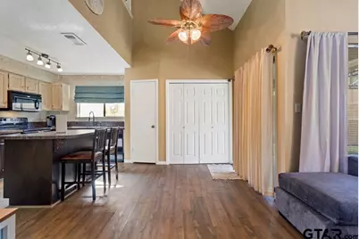 5745 Golden Oaks, Tyler, TX 75703 - Photo 17