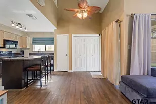 5745 Golden Oaks, Tyler, TX 75703 - Photo 17