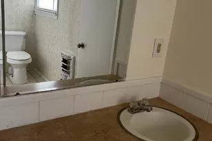 509 N Line, Mineola, TX 75773 - Photo 9