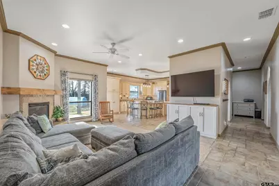 488 Vz County Road 4504, Ben Wheeler, TX 75754 - Photo 13