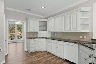 1208 W Rieck Rd, Tyler, TX 75703 - Photo 11