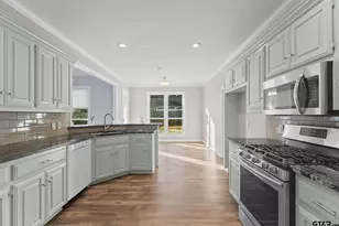 1208 W Rieck Rd, Tyler, TX 75703 - Photo 11