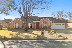 1208 W Rieck Rd, Tyler, TX 75703 - Photo 1
