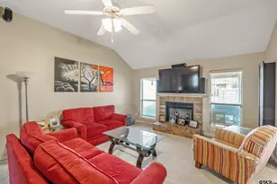 20081 Bluegrass Cir, Flint, TX 75762 - Photo 3