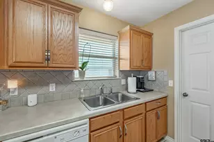 20081 Bluegrass Cir, Flint, TX 75762 - Photo 7