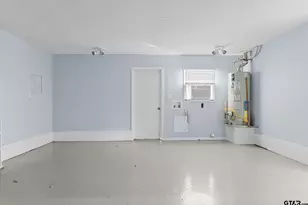 2304 Crestwood, Tyler, TX 75701 - Photo 17