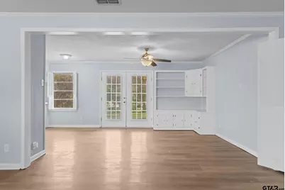 2304 Crestwood, Tyler, TX 75701 - Photo 5