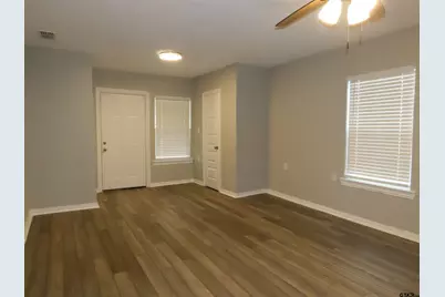 2403 Sherwood, Tyler, TX 75702 - Photo 11