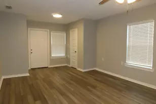 2403 Sherwood, Tyler, TX 75702 - Photo 11