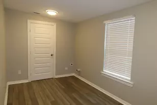 2403 Sherwood, Tyler, TX 75702 - Photo 9