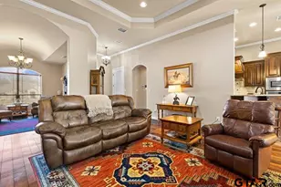 125 Towering Oaks Br, Longview, TX 75602 - Photo 11