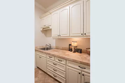 7130 Holly Square Ct, Tyler, TX 75703 - Photo 11