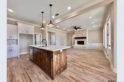 195 Clara Ln, Kilgore, TX 75662 - Photo 15