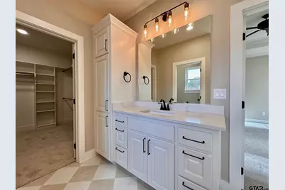 195 Clara Ln, Kilgore, TX 75662 - Photo 35