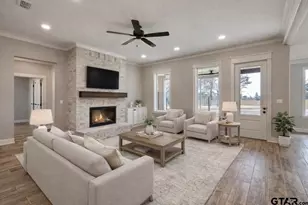 195 Clara Ln, Kilgore, TX 75662 - Photo 9