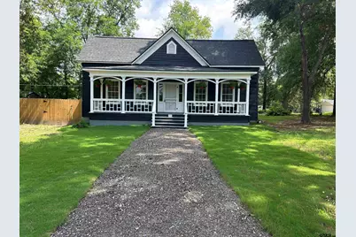 605 E Calvert St., Troup, TX 75789 - Photo 3