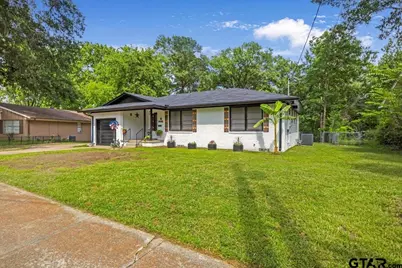 2216 Pleasant Dr, Tyler, TX 75701 - Photo 3