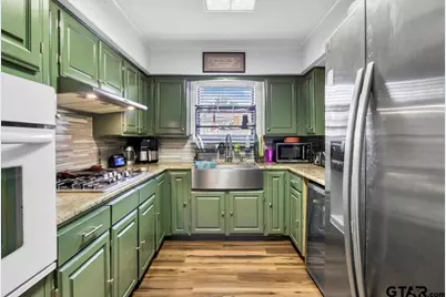 2631 Amy Ln, Tyler, TX 75701 - Photo 9