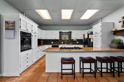 210 Kenneth Drive, Henderson, TX 75652 - Photo 7