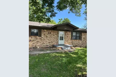 209 W South St, Lindale, TX 75771 - Photo 1