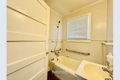 424 W Blackbourn St, Hawkins, TX 75765 - Photo 17