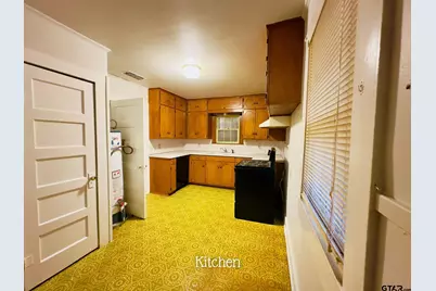 424 W Blackbourn St, Hawkins, TX 75765 - Photo 19