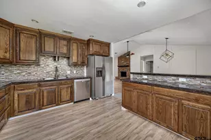 409 Shelly Dr, Whitehouse, TX 75791 - Photo 9