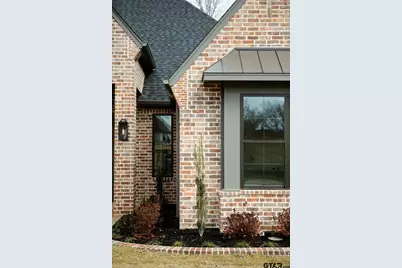 15069 Sweet Springs Dr, Tyler, TX 75703 - Photo 5