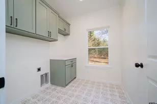 711 King Charles Dr, Scroggins, TX 75480 - Photo 21