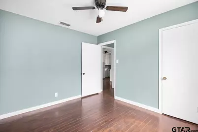 908 Crosby, Tyler, TX 75702 - Photo 13