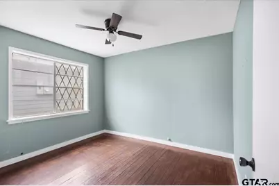 908 Crosby, Tyler, TX 75702 - Photo 11