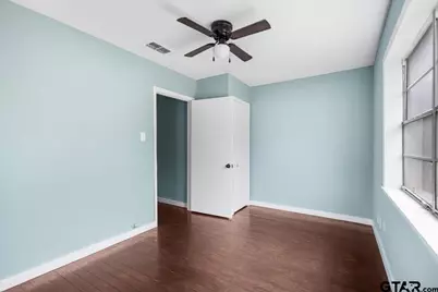 908 Crosby, Tyler, TX 75702 - Photo 17