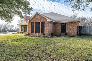 226 Colonial Cir, Athens, TX 75751 - Photo 29