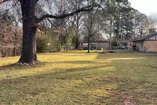 2302 Briarwood Dr, Jacksonville, TX 75766 - Photo 7