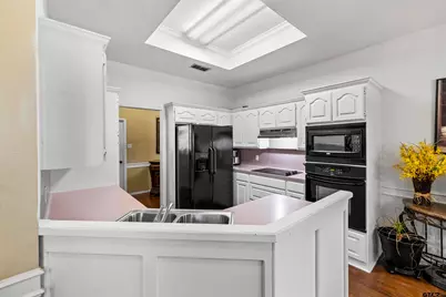 1737 Bearwood Lane, Tyler, TX 75703 - Photo 7