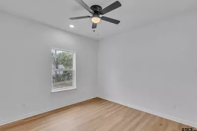 1410 W Connally St, Tyler, TX 75701 - Photo 21