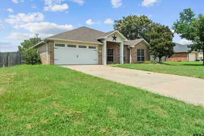 833 Greenwood Circle, Lindale, TX 75771 - Photo 5