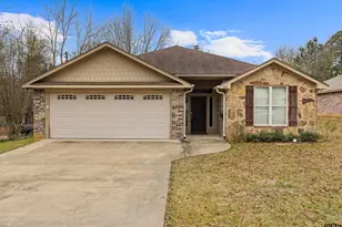 302 Collins Ave, Longview, TX 75605 - Photo 1