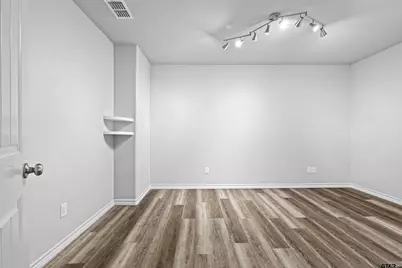 302 Collins Ave, Longview, TX 75605 - Photo 27