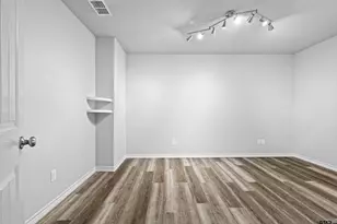 302 Collins Ave, Longview, TX 75605 - Photo 27