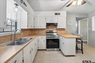 150 Vzcr 1830, Grand Saline, TX 75140 - Photo 11