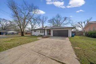 815 Circle Dr, Jacksonville, TX 75766 - Photo 3