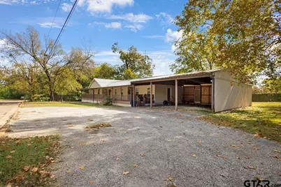204 W Tarbutton Street, Troup, TX 75789 - Photo 1
