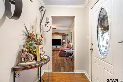 204 W Tarbutton Street, Troup, TX 75789 - Photo 5