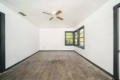 706-708 Ridgelea, Longview, TX 75602 - Photo 3