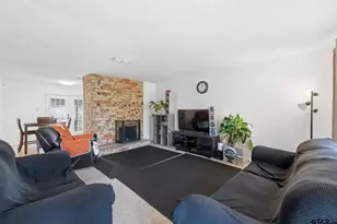 346 Meridian St, Gladewater, TX 75647 - Photo 3